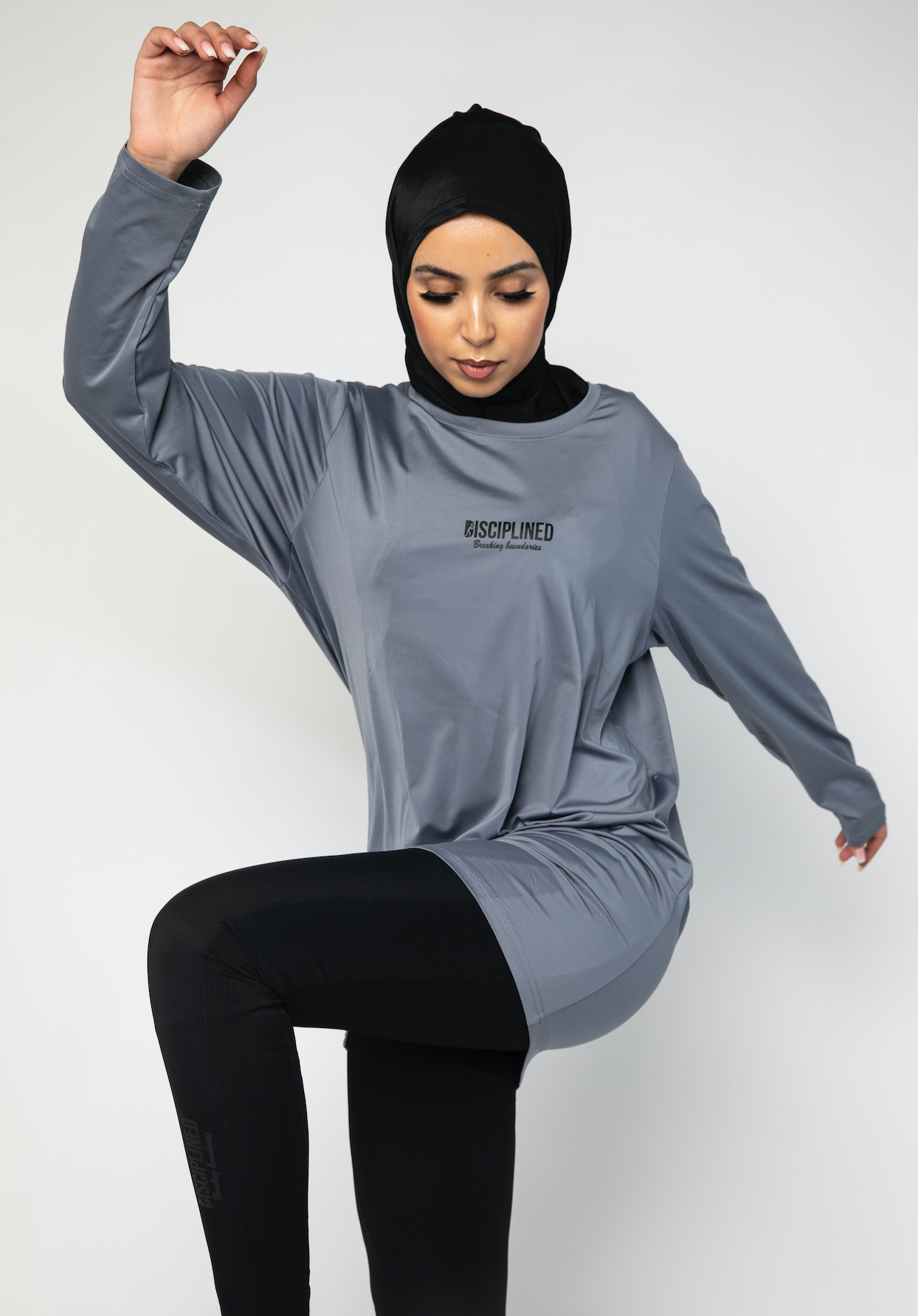Pin by Celix Ss on tspor  Modest activewear, Modest workout clothes, Modest  outfits